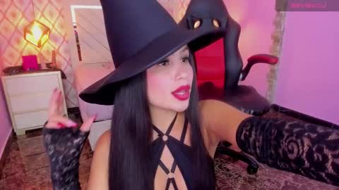  ALANA online show from October 31, 1:00 pm