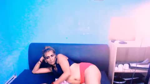 Snapshot of alanadelray chatting on March 4, 1:59 pm alanadelray online show from March 4, 1:59 pm