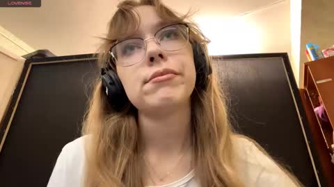 Snapshot of alanehadaller chatting on October 13, 2:41 pm Stella online show from October 13, 2:41 pm