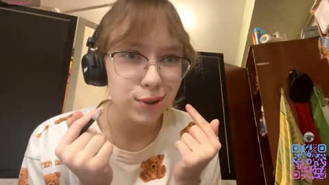 Snapshot of alanehadaller chatting on September 25, 4:47 pm Stella online show from September 25, 4:47 pm