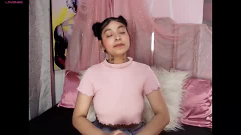 alanna_noa online show from April 25, 3:41 am