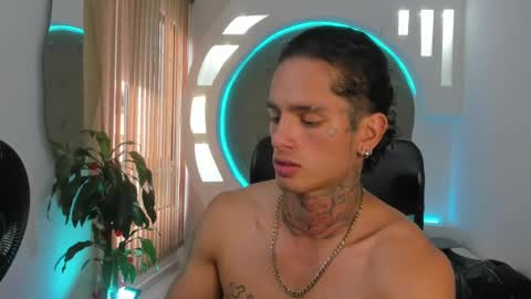 Snapshot of alanrodgers2_0 chatting on February 22, 3:47 pm alan online show from February 22, 3:47 pm