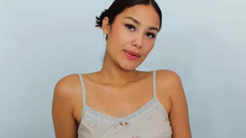 Snapshot of alasska_18 chatting on October 8, 10:05 pm alasska_18 online show from October 8, 10:05 pm