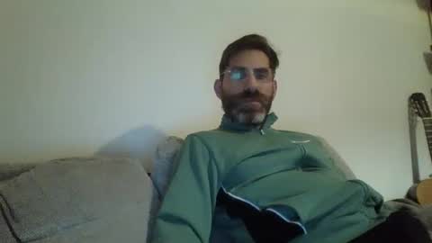 Snapshot of alcatrazcage chatting on December 27, 7:14 pm Alcatrazcage online show from December 27, 7:14 pm