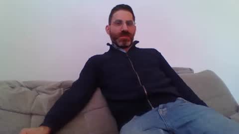 Snapshot of alcatrazcage chatting on February 27, 12:34 pm Alcatrazcage online show from February 27, 12:34 pm