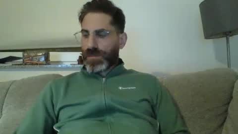 Snapshot of alcatrazcage chatting on December 3, 9:28 pm Alcatrazcage online show from December 3, 9:28 pm