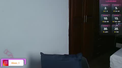 Snapshot of alecadrews_ chatting on September 22, 7:29 pm ALEC ANDREWS online show from September 22, 7:29 pm