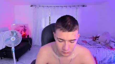 Aleck Boy online show from January 10, 8:25 pm