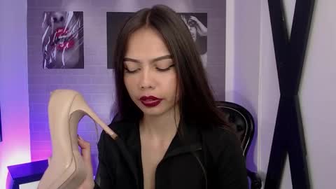 Alice in wonderland online show from March 6, 7:46 pm