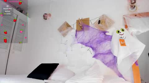 aleexiiaa online show from October 30, 1:44 pm