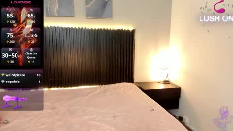 Snapshot of aleja__slav3 chatting on October 18, 10:47 pm aleja__slav3 online show from October 18, 10:47 pm