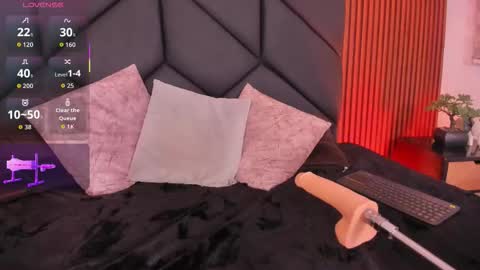 Aleja  online show from November 15, 10:22 pm