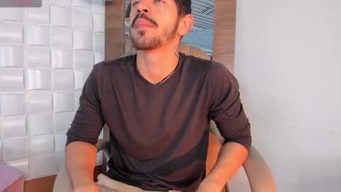 Alejo  online show from February 8, 3:32 am