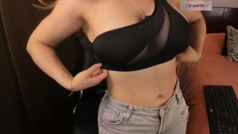 Alejandra online show from February 11, 6:12 pm
