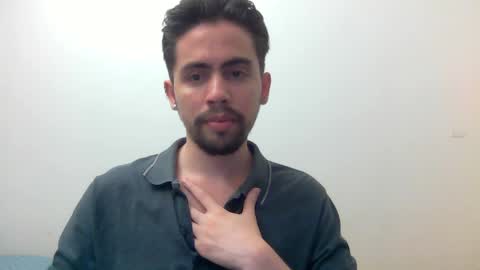 alejo_shy online show from January 6, 5:19 am