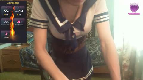 Snapshot of aleksej95 chatting on October 25, 9:41 am Alex online show from October 25, 9:41 am
