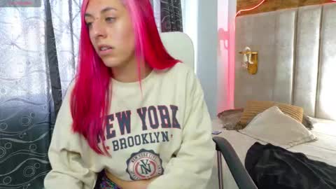 alektra_bryce online show from September 18, 8:13 pm