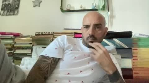 alessandromori91 online show from June 8, 5:30 am