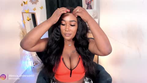 Snapshot of alessia_anderson07 chatting on January 26, 9:18 pm Yy  online show from January 26, 9:18 pm