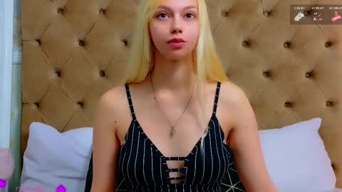 alessiacroft online show from February 2, 5:15 am