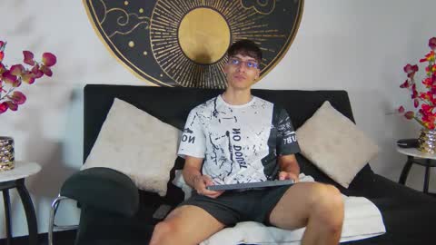 Alessio online show from January 12, 12:12 pm