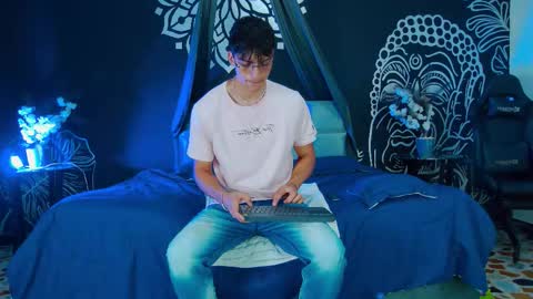 Alessio online show from December 22, 1:18 pm