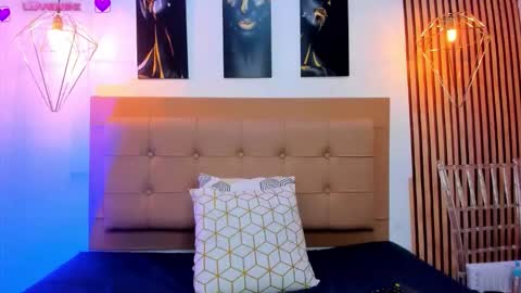 Snapshot of alesziarose chatting on September 27, 8:50 pm Aleszia online show from September 27, 8:50 pm