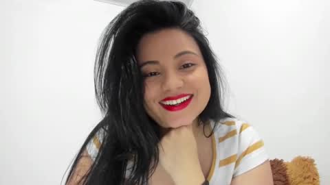 Alejandra online show from January 1, 9:49 am