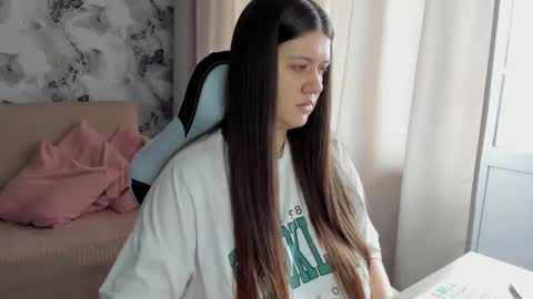 Aletta Oushen online show from October 2, 8:24 am