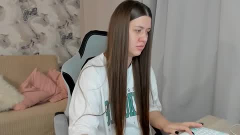 Aletta Oushen online show from October 16, 2:17 pm