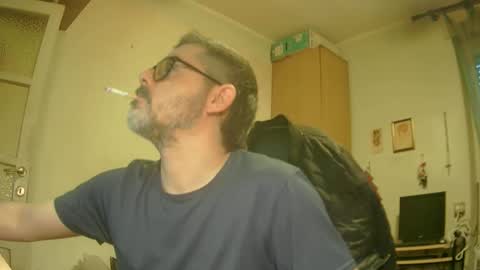 alex81pv1981 online show from January 2, 12:24 pm