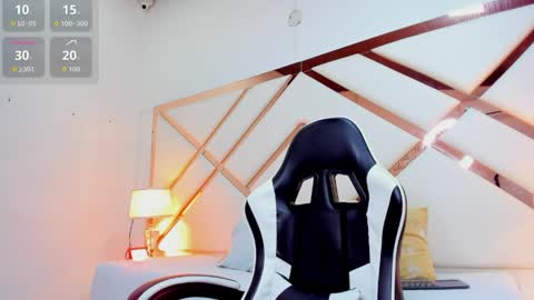 Alex  online show from April 14, 8:34 pm