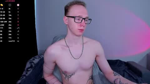 alex_silent online show from May 7, 9:05 am