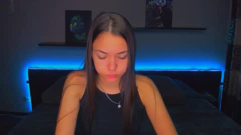 Snapshot of alexabarkley chatting on September 29, 12:20 am angel online show from September 29, 12:20 am