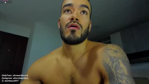 Snapshot of alexander_martines chatting on October 3, 11:35 pm Onlyfansalexmartinezwb Instagram alexwbmartinez Twitter martinezcb937 online show from October 3, 11:35 pm