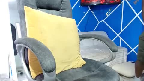 alexander online show from November 18, 1:03 pm