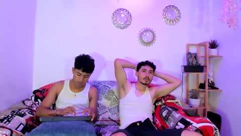 chicos hot online show from October 5, 2:46 pm