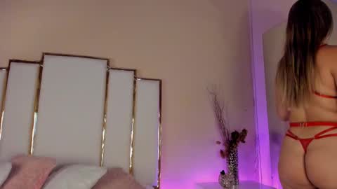 alexandraa_gomez online show from September 15, 8:10 pm