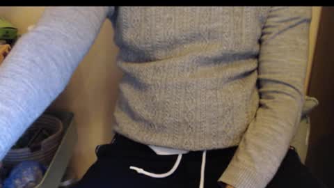 Snapshot of alexbelly chatting on October 14, 10:51 am alexbelly online show from October 14, 10:51 am