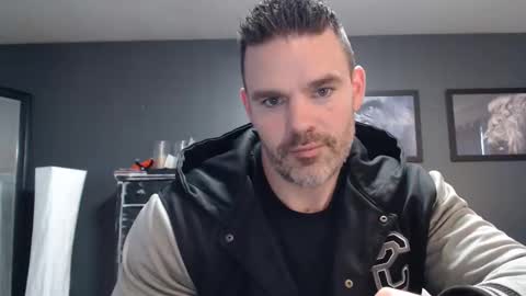 Alex online show from April 18, 10:54 pm