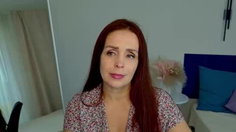 Snapshot of alexis_lovelyy chatting on October 13, 5:42 am alexis_lovelyy online show from October 13, 5:42 am