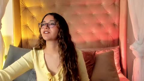 alexis_scott__ online show from May 18, 4:18 am
