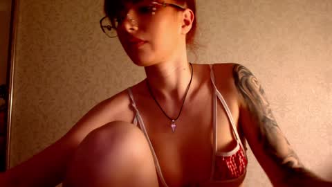 Alexis online show from December 27, 9:22 pm