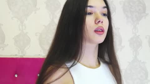 alexisdevine online show from March 25, 5:25 am