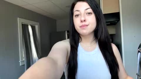 alexislove8 online show from May 1, 6:24 pm