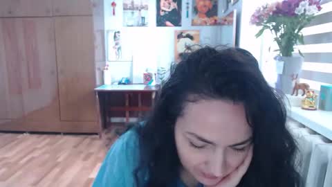 AlexisMillers online show from April 10, 10:42 am