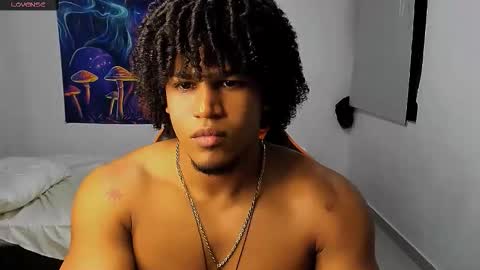 Snapshot of alexj_black chatting on September 30, 12:59 pm ALEXJ BLACK online show from September 30, 12:59 pm