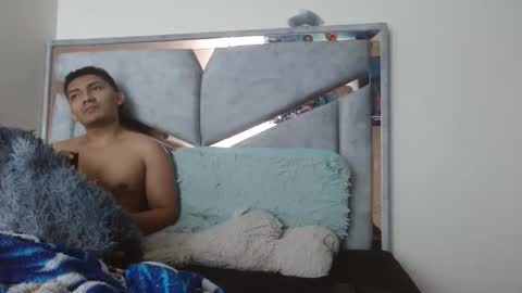 alex y luisa online show from November 14, 3:03 pm