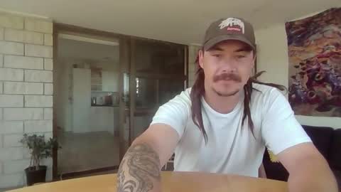 Alex online show from February 6, 11:40 pm