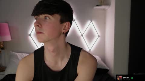 Snapshot of alfiegreenxxx chatting on October 1, 10:30 pm Alfie Green online show from October 1, 10:30 pm